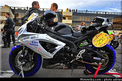 moto_tour_2009_paul_ricard_parking_0067.JPG