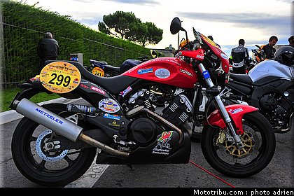 moto_tour_2009_paul_ricard_parking_0070.JPG