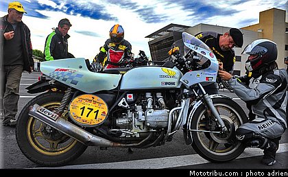 moto_tour_2009_paul_ricard_parking_0077.JPG
