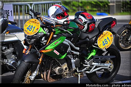 moto_tour_2009_paul_ricard_parking_0092.JPG