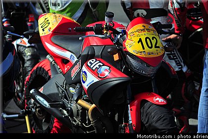 moto_tour_2009_paul_ricard_parking_0098.JPG