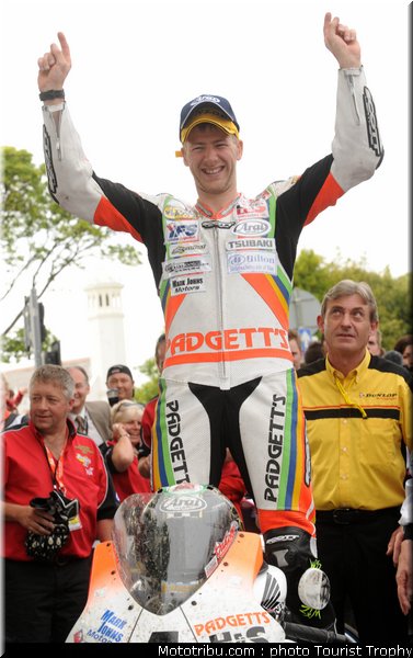 tourist_trophy_hutchinson_008_2010