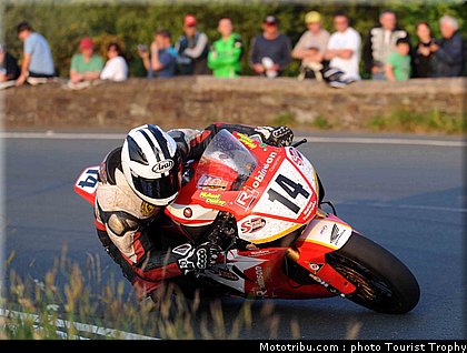 tourist_trophy_dunlop_2_2010.jpg