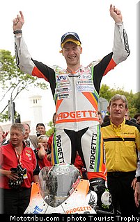 tourist_trophy_hutchinson_008_2010.jpg