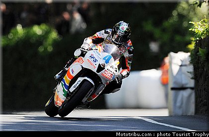 tourist_trophy_hutchinson_013_2010.jpg