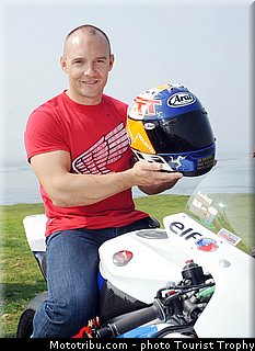 amor_002_tourist_trophy_2011.jpg