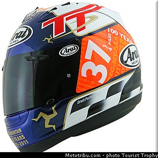 arai_001_tourist_trophy_2011.jpg