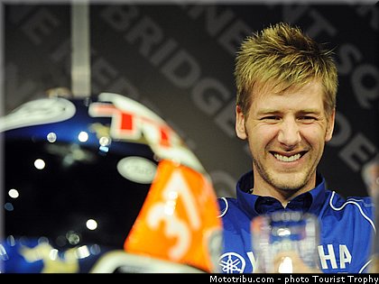 hutchinson_003_tourist_trophy_2011.jpg