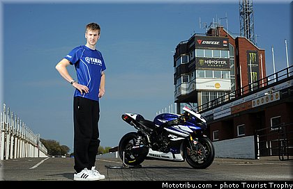 hutchinson_007_tourist_trophy_2011.jpg