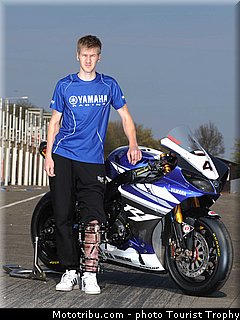 hutchinson_009_tourist_trophy_2011.jpg
