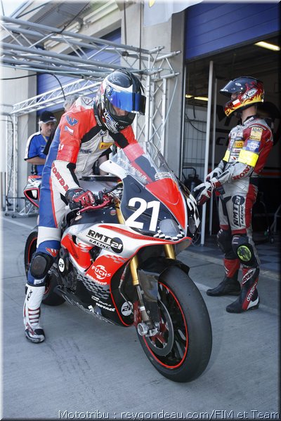 022-essais-jeudi-team-rmt21