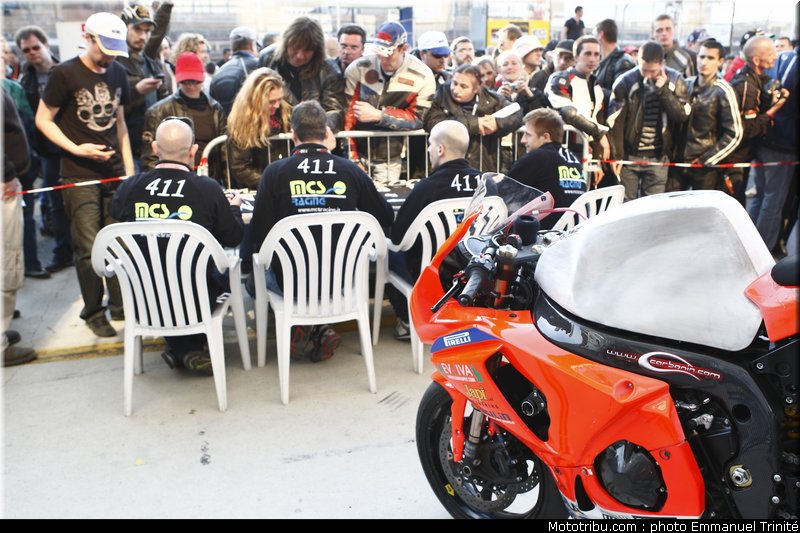 24h_mans_2010_stands_044