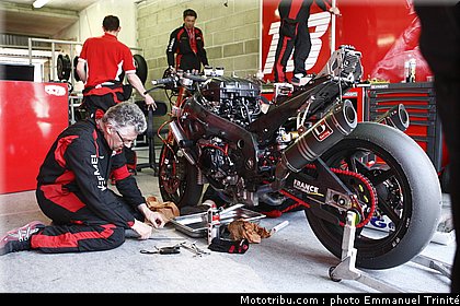 24h_mans_2010_pompiers_02.JPG