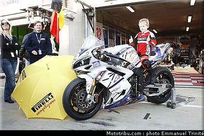 24h_mans_2010_stands_051.JPG