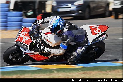 0064_acro_racing_team_001_endurance_2012_france_24h_du_mans.jpg