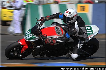 0113_moto_racing_113_002_endurance_2012_france_24h_du_mans.jpg