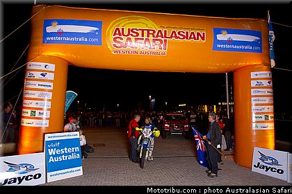 australasian_safari_seel_3_2010.jpg