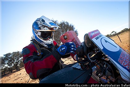 australasian_safari_smith_j_06_2010.jpg