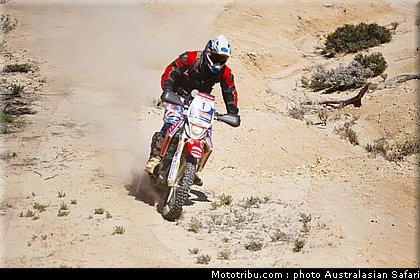 australasian_safari_smith_j_07_2010.jpg