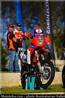 australasian_safari_smith_t_01_2010.jpg
