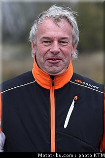 evans_ktm_preparation_dakar_2012.jpg