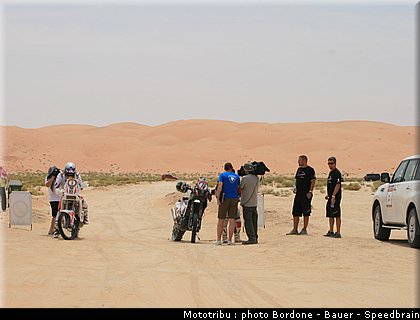 005_rallye_2012_abu_dhabi_desert_challenge.jpg