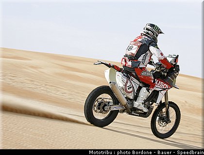 goncalves_13_rallye_2012_abu_dhabi_desert_challenge.jpg