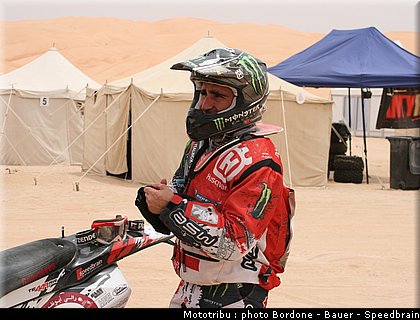 goncalves_15_rallye_2012_abu_dhabi_desert_challenge.jpg