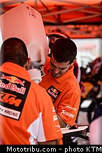 ktm_06_team_ktm_dakar_2013.jpg