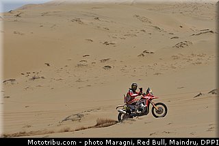 campbell_0017_dakar_2013.jpg