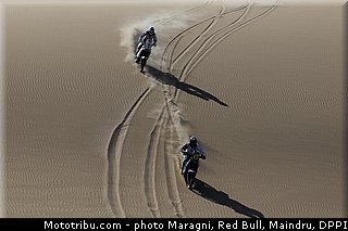 casteu_curtis_0001_dakar_2013.jpg