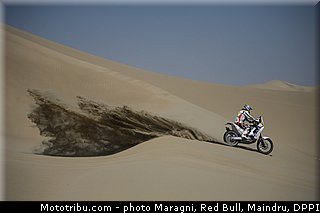 curtis_0002_dakar_2013.jpg
