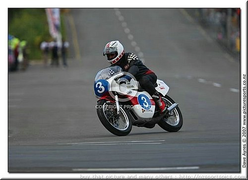 dave_ayres_wanganui2007_buy_picture _http_nzsportspics_com022.jpg