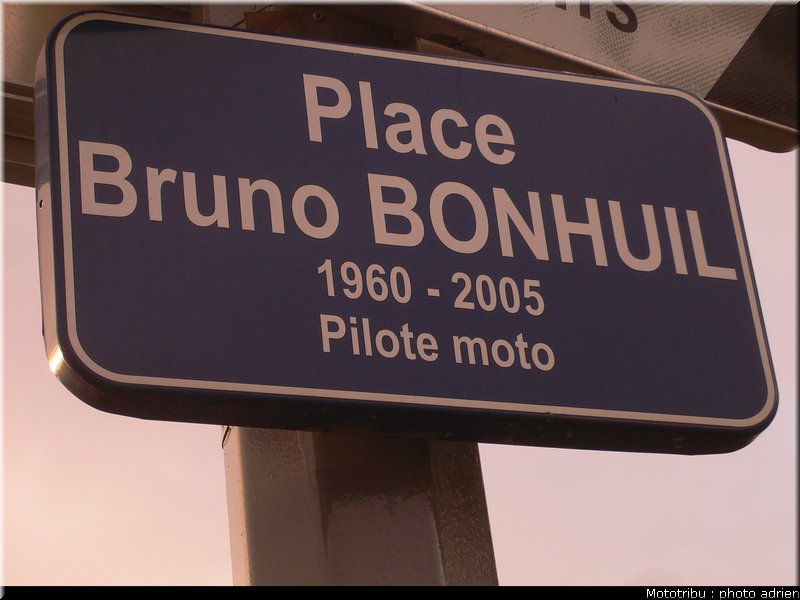 place_bonhuil_001
