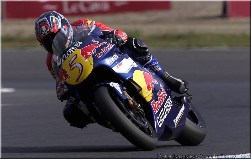 0060yamaha-mccoy2001_04