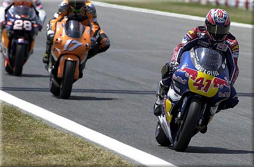 0042yamaha-haga2001_06.jpg