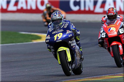 0049yamaha-jacque2001_03.jpg