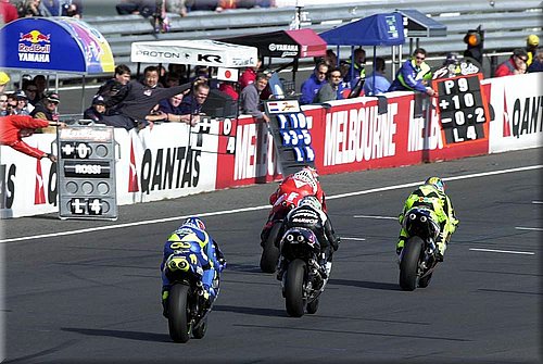 0055yamaha-jacque2001_09.jpg