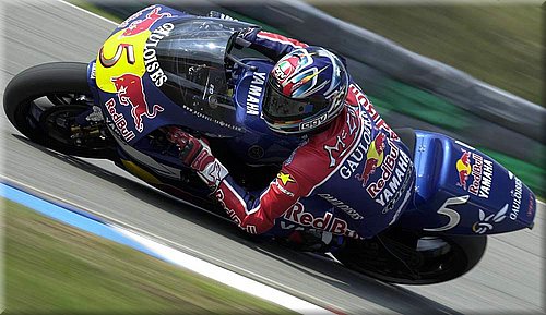 0066yamaha-mccoy2001_10.jpg