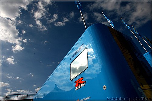suzuki001.jpg