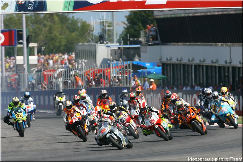 250-misano2008-001