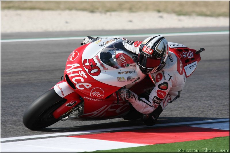 motogp-guintoli_3