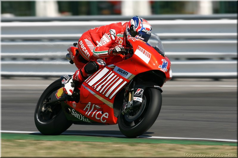 motogp-stoner_12