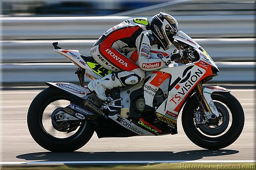 motogp-depuniet_4.jpg
