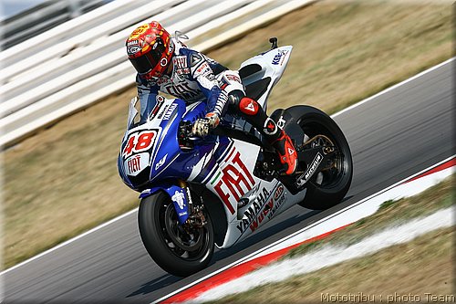 motogp-lorenzo_02.jpg