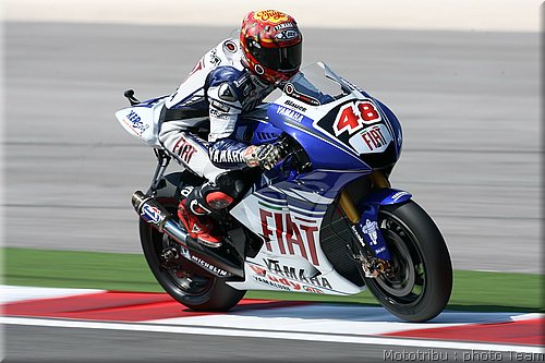 motogp-lorenzo_05.jpg