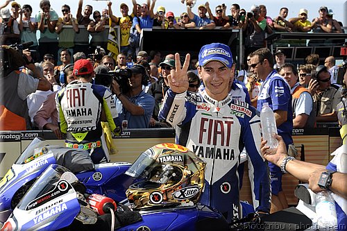 motogp-lorenzo_10.jpg