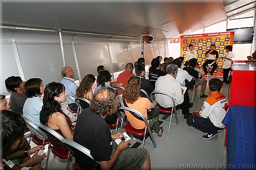 motogp-pedrosa_18.jpg