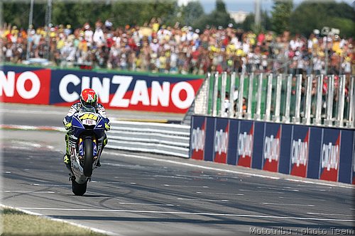motogp-rossi_18.jpg