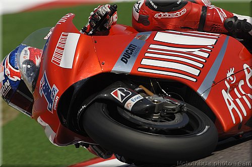 motogp-stoner_01.jpg